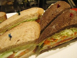 Rogana Smoked Beef Sandwich Nyam... Nyam!