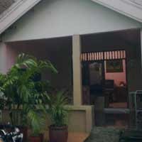 Penghasilan Pas-pasan, Enang Berprofesi Makelar Motor Bekas