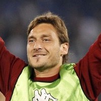 Totti Didenda, tapi Lolos Skorsing