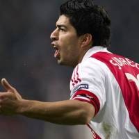 Spurs Jajaki Luis Suarez