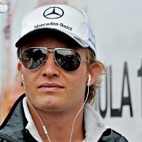 Efek Debu Vulkanis: Tim Pusing, Pembalap Santai