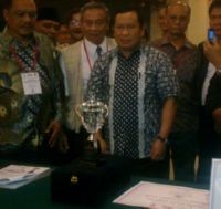 Susno Terharu Dapat Whistle Blower Award