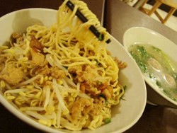 Bakmi Tarix Tetap Lezat Tanpa MSG