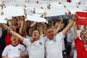 Fans Rela Kelaparan & Tak Kencan asal Tim Juara