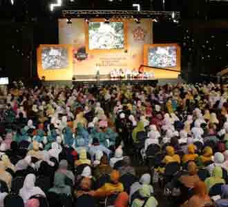 HTI Gelar Muktamar Mubalighah Indonesia