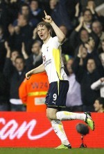 Betah, Pavlyuchenko Urung Hengkang