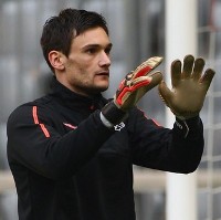 Waspadai Gol Telat Bayern, Lyon