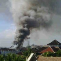 Api di Toko Quicksilver & Oakley Padam, Jalan Kuta Square Ditutup