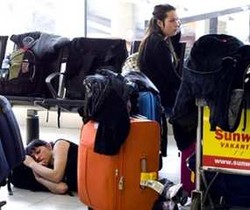 81 WNI Terdampar di Dusseldorf Mulai Pulang