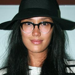 Fahrani Bongkar Kisah Cinta di Layar Lebar