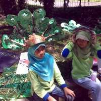 Peringati Hari Bumi, Siswa SAB Susuri Sungai Cikapundung