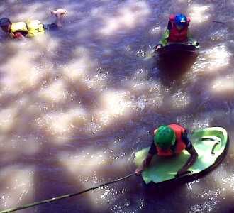 Siswa SAB Susuri Sungai Cikapundung