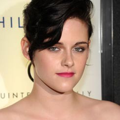 Kristen Stewart Siap Gantikan Jolie di Wanted 2