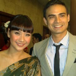 BCL Sembunyikan Kabar Kehamilan?