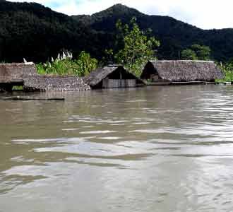 Sungai Taritatu Meluap