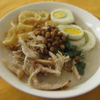 Bubur Ayam The Luxton, Rasa Kaldunya Membekas di Lidah