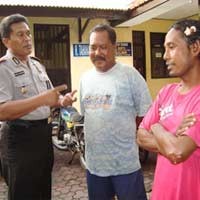 Gara-gara Miras, Dua Sahabat Carok