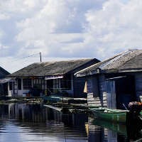 Ketinting, Rumah Terapung dan Isolasi Alam