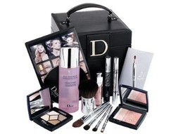 Kulit Wajah Sempurna dengan Teknik Make-Up