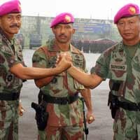 Jabatan Komandan Resimen Bantuan Tempur Diganti