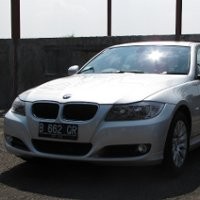 Penjualan BMW Seri 3 Capai 121 Unit di Triwulan I-2010