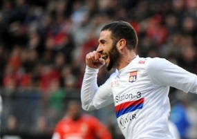 Lyon Butuh Semangat Seperti di Bernabeu  