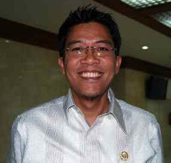 Fahri Jamin Misbakhun Takkan Kabur