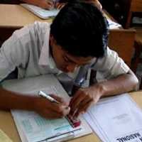 Tingkat Kelulusan SMA/SMK UN di Sumut Menurun