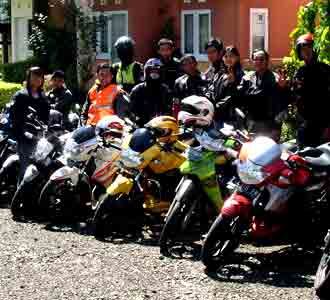 Jalan-jalan ala Komunitas TVS