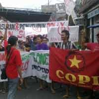 Tolak Penutupan Lokalisasi Dolly, Para Pekerja Demo