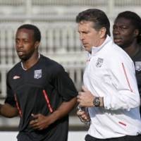 Dari Kesunyian, Berharap Kemenangan