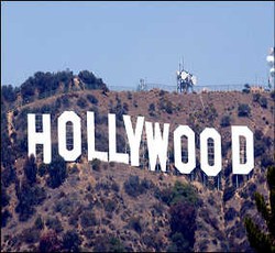 Papan Nama Hollywood Nyaris Dibongkar, Bos Playboy Turun Tangan