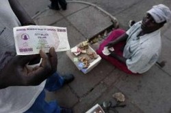 Bong Luncurkan Buku di Atas Kolam Uang 100 Triliun Dolar 