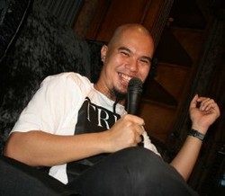 Ahmad Dhani: Gelar Sarjana Itu Tak Terlalu Penting