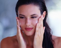 Yuk Facial Sendiri di Rumah