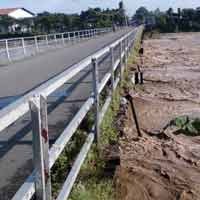 Debit Air Brantas Meningkat, 1 Jembatan Utama Ditutup