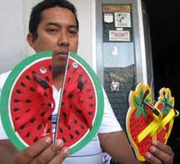 Buah-buahan di Sandal Jepit