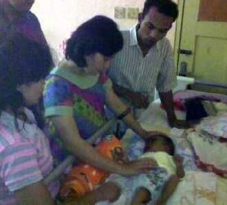 Ortu Bilqis Jenguk Pasien Atresia Billier