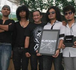 Ega Blackout Gaet 4 Gitaris Senior Konser Instrumental