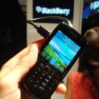 BlackBerry Bisa Telepon dan BBM Lewat WiFi