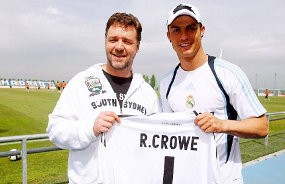 Markas Madrid Didatangi Robin Hood