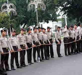 Ribuan Polisi Amankan May Day