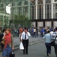 Tak Ada Antrean Panjang untuk iPad 3G