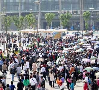 Shanghai Expo Dipadati Pengunjung
