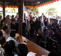 Buruh Terminal Peti Kemas Mogok Kerja