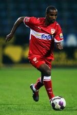 Cacau Bertahan di Stuttgart Hingga 2013