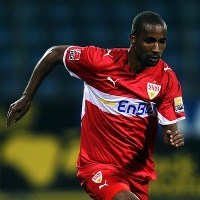 Cacau Bertahan di Stuttgart Hingga 2013