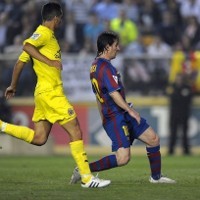 Barca Tenggelamkan Kapal Selam Kuning