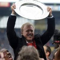 McClaren Juara di Luar Inggris