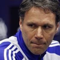 Milan Dekati Lagi Van Basten